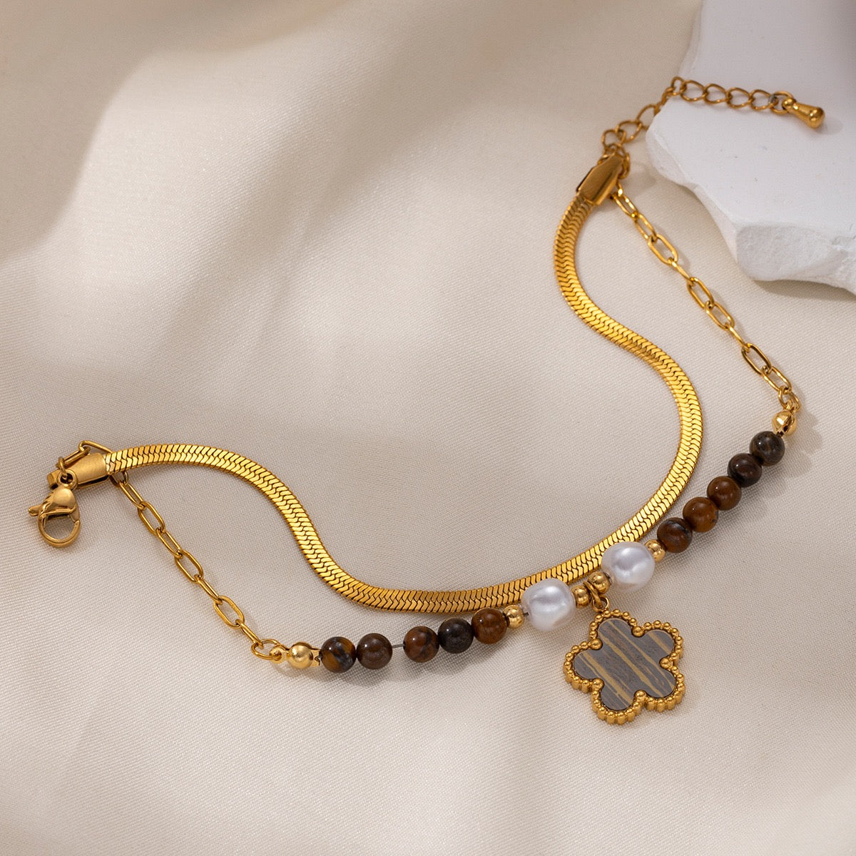 Tayna | Minimalist Stainless Steel Charm Bracelet with Clover & Sun Cuban Link